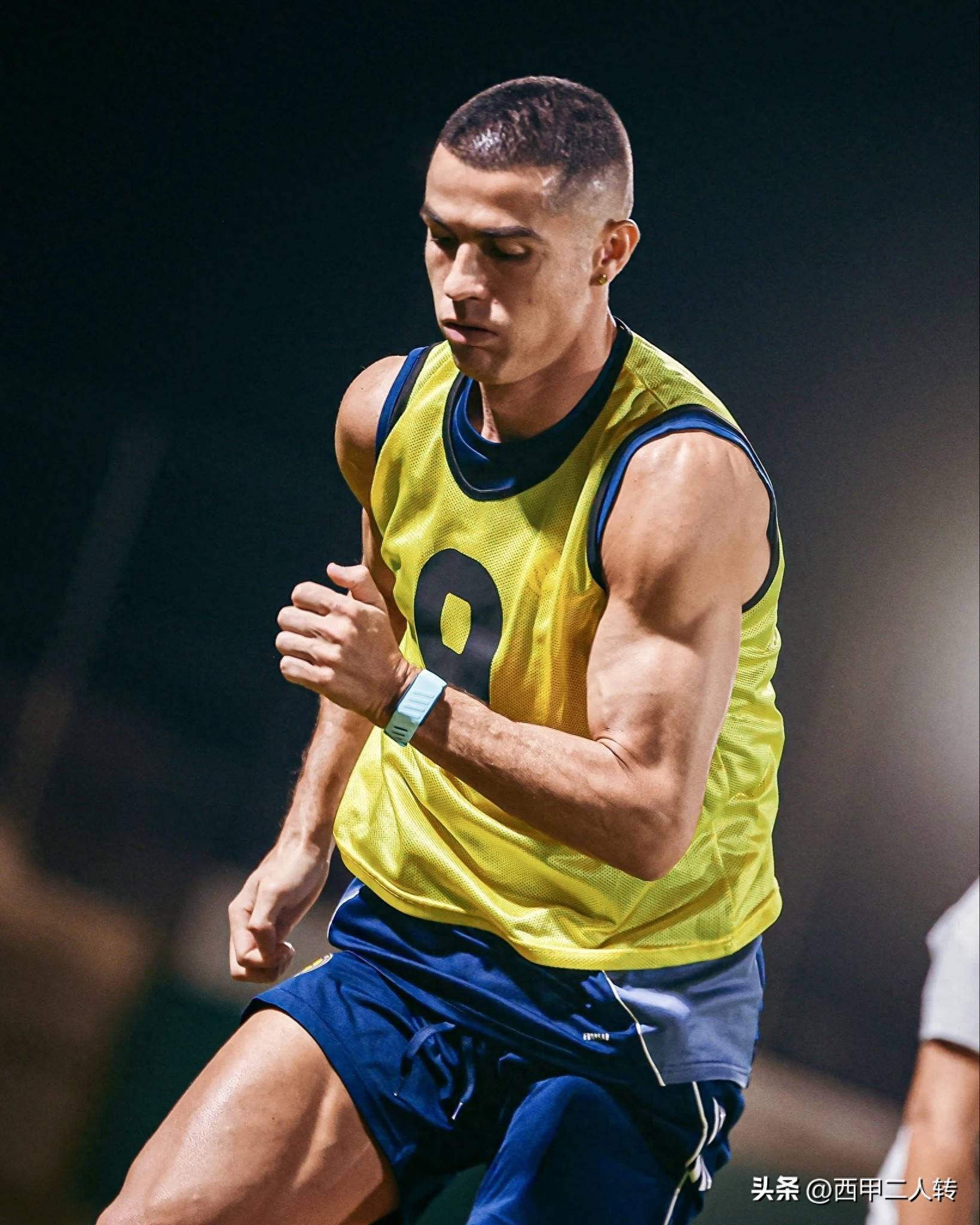 kysports-太狠了！C罗在中国队比赛中大比分领先窗口期曼联迎来里程碑——意甲节点到来，巴黎圣日耳曼围绕亚冠战术微调的简单介绍-kysports